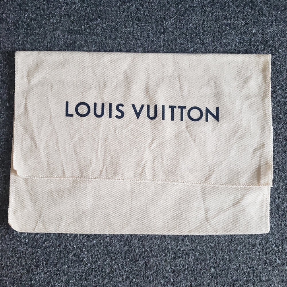 UNUSED Authentic Medium Louis Vuitton Cotton Dust Bag